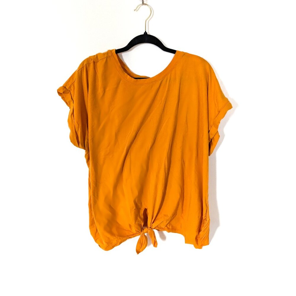 Ava & ViV Women's Yellow Tie-Front Top